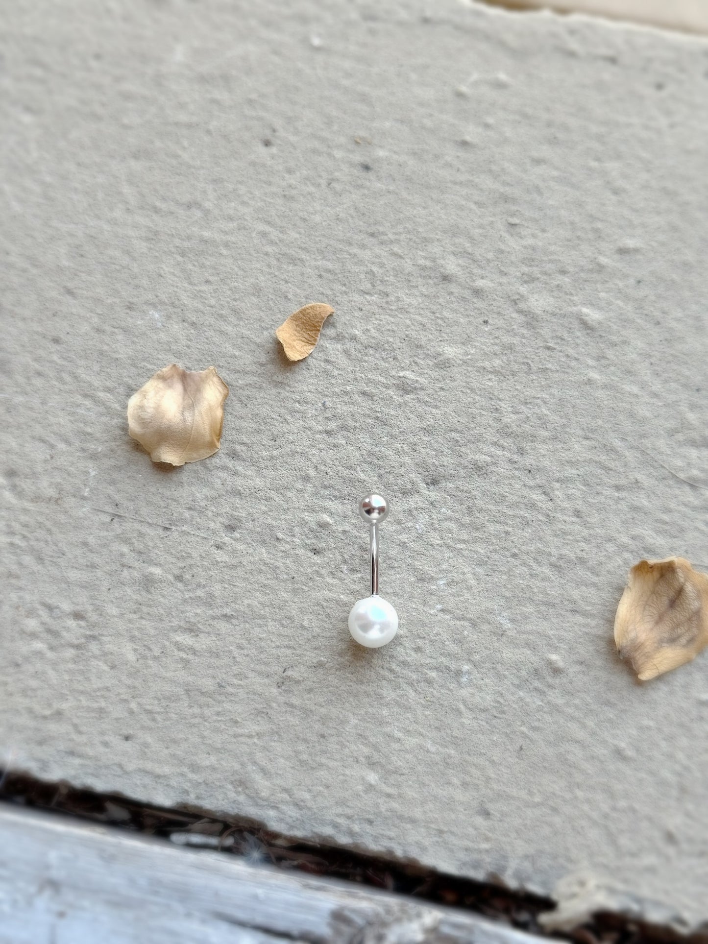 Round Pearl Design Belly Piercing