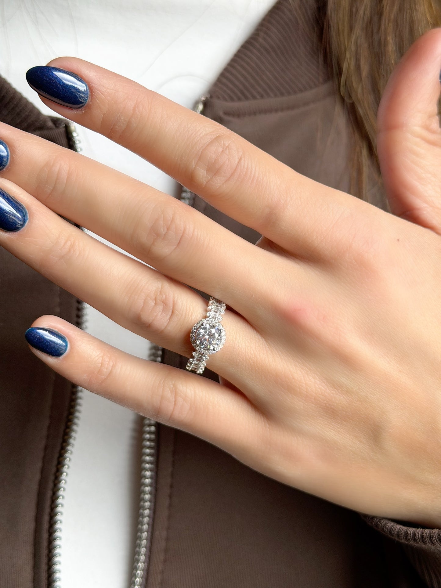 Round Stone Design Ring With Baguette Stones