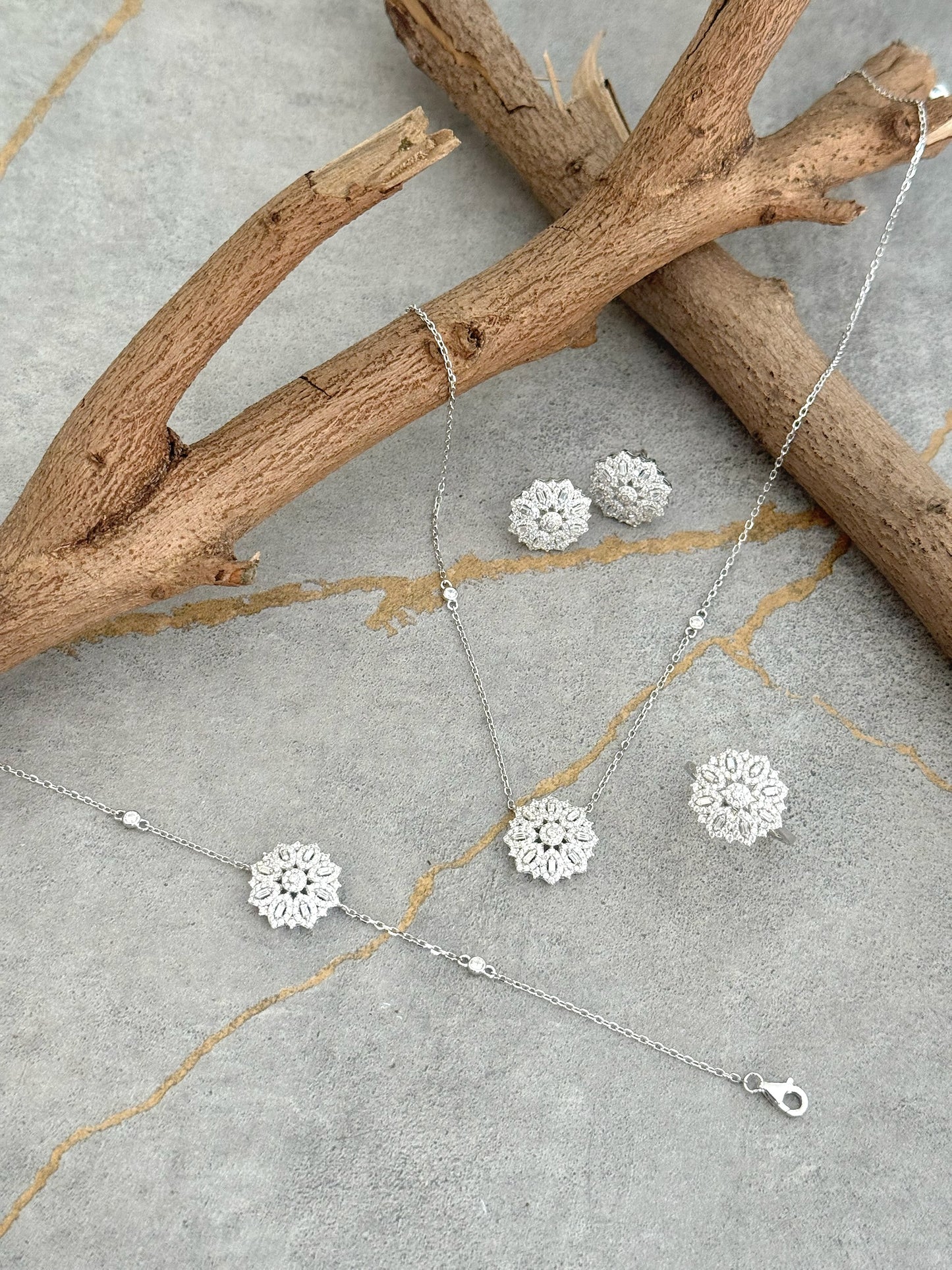 Four Pieces Wedding & Special Occasion Set Style 12