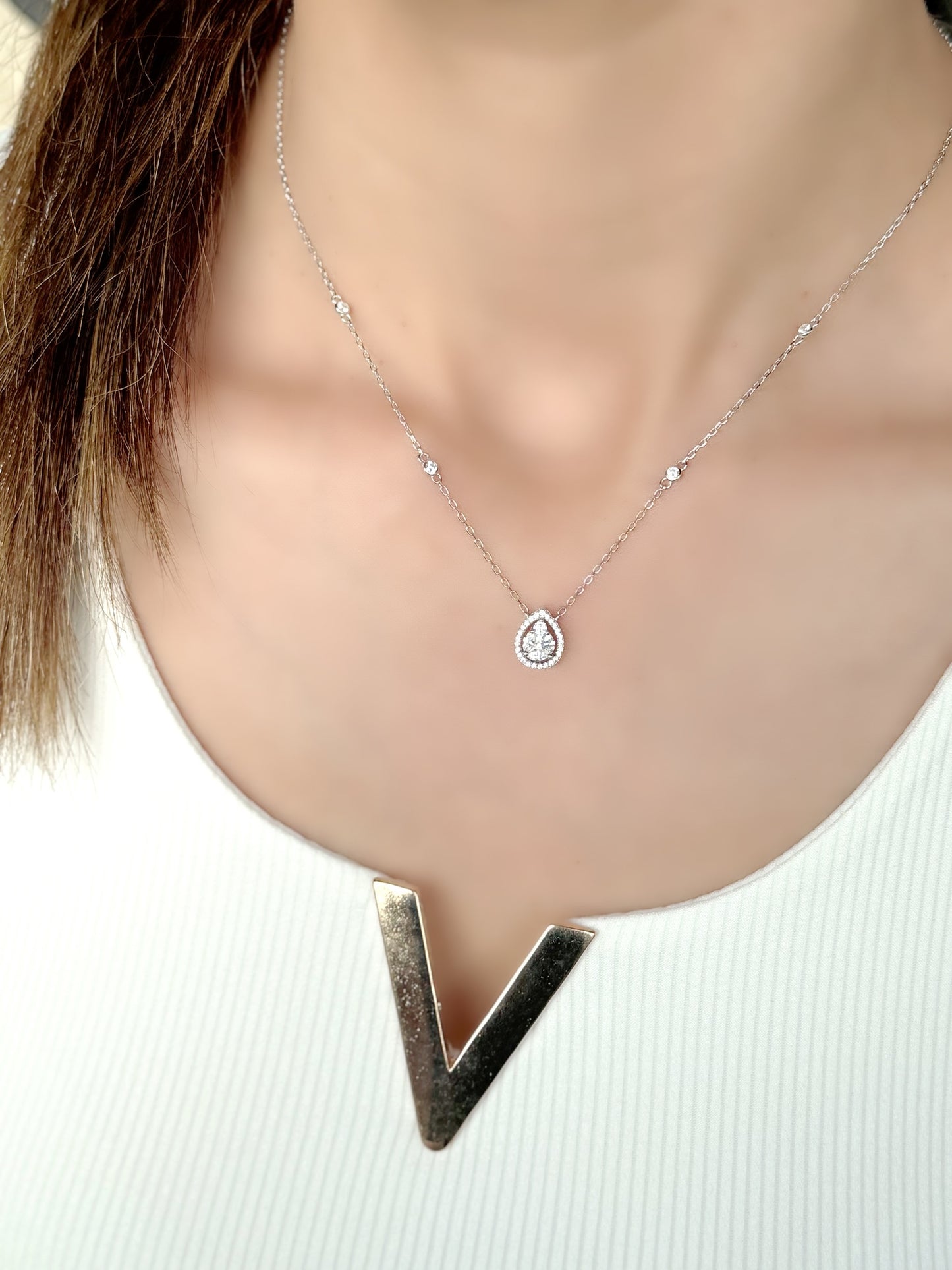 Tear Drop Design Necklace With Small Round Stones