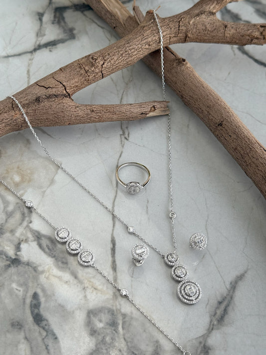 Four Pieces Wedding & Special Occasion Set Style 6