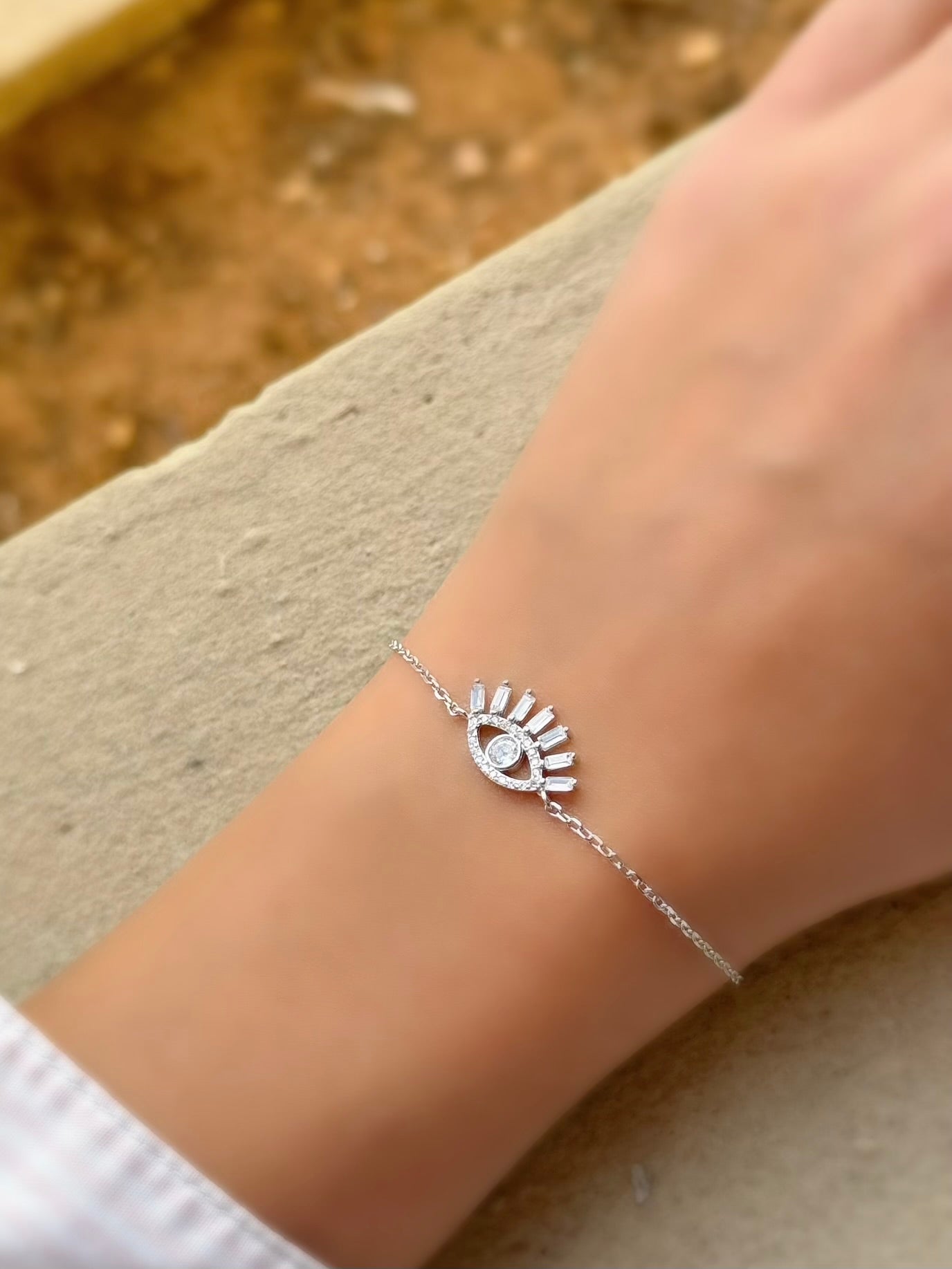 Eye Bracelet With White Stones