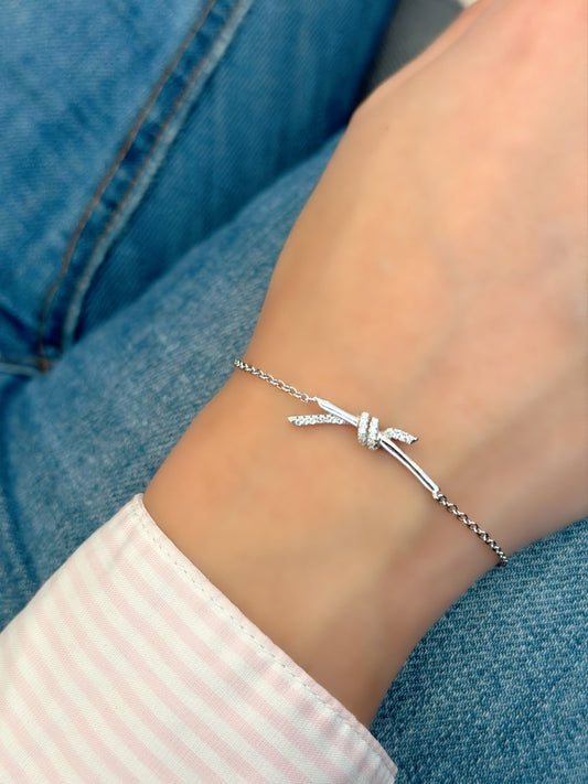 Knot Design Bracelet