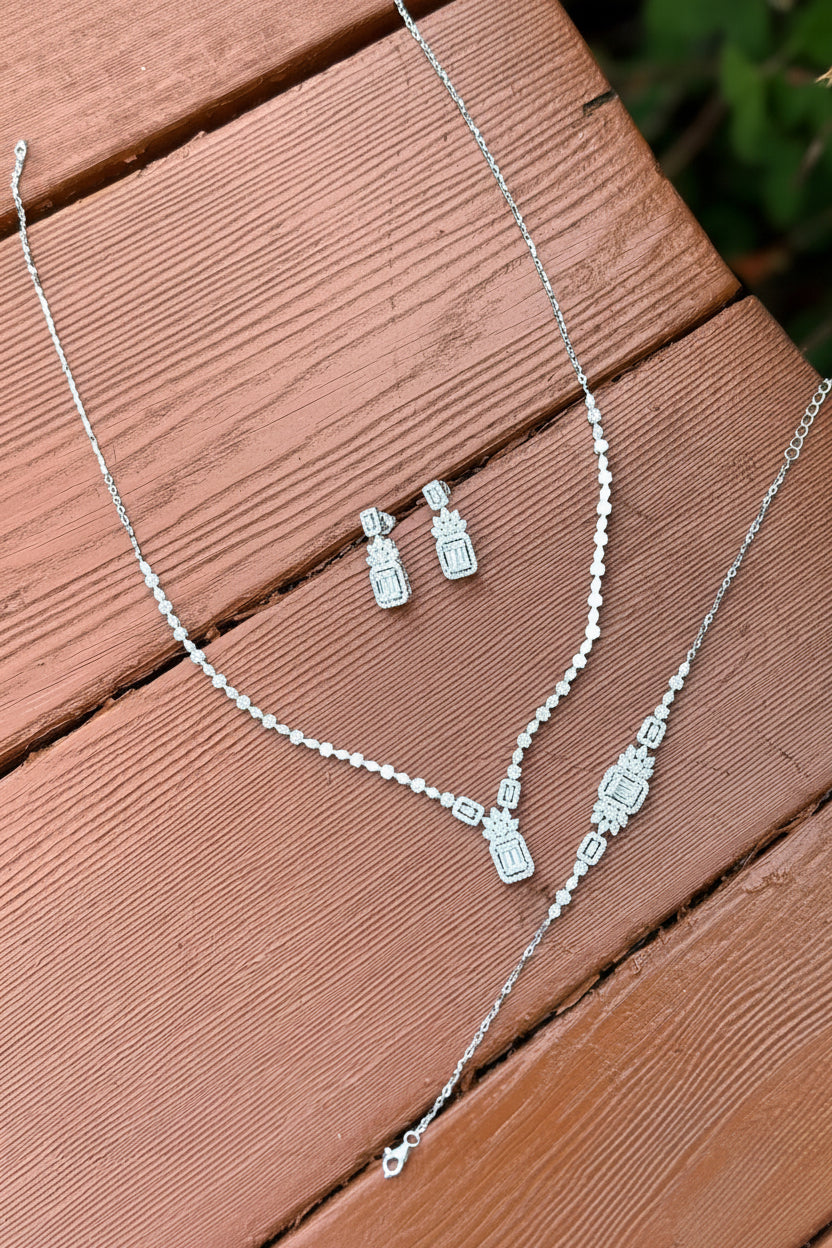 Square Baguette Stones Design Wedding Set