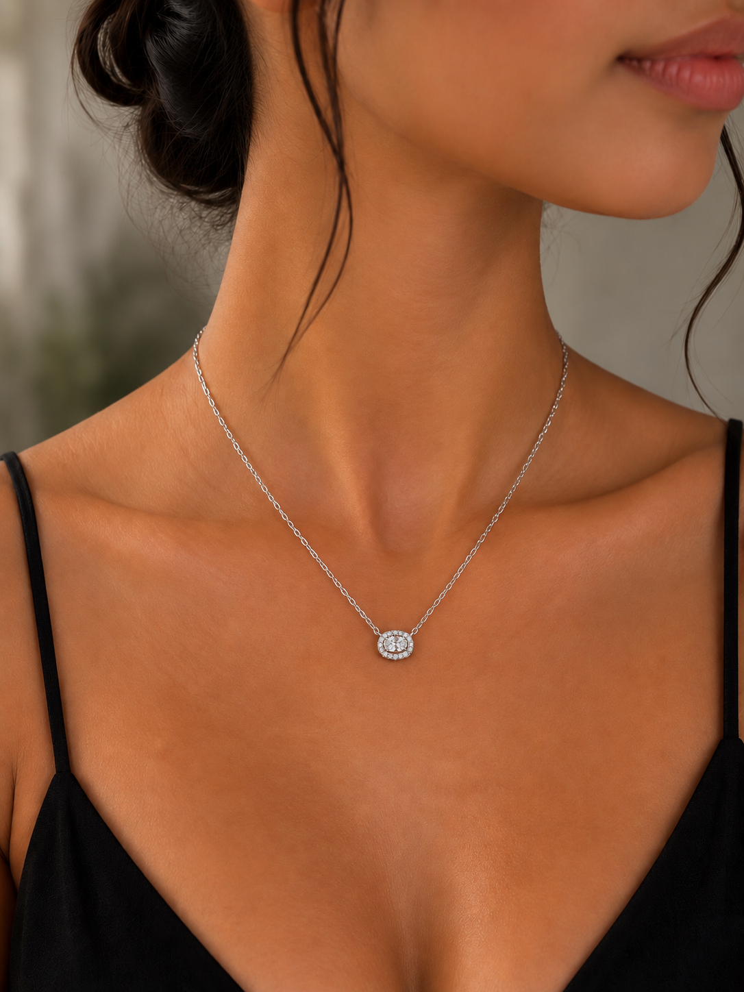 Oval Shape Design Necklace