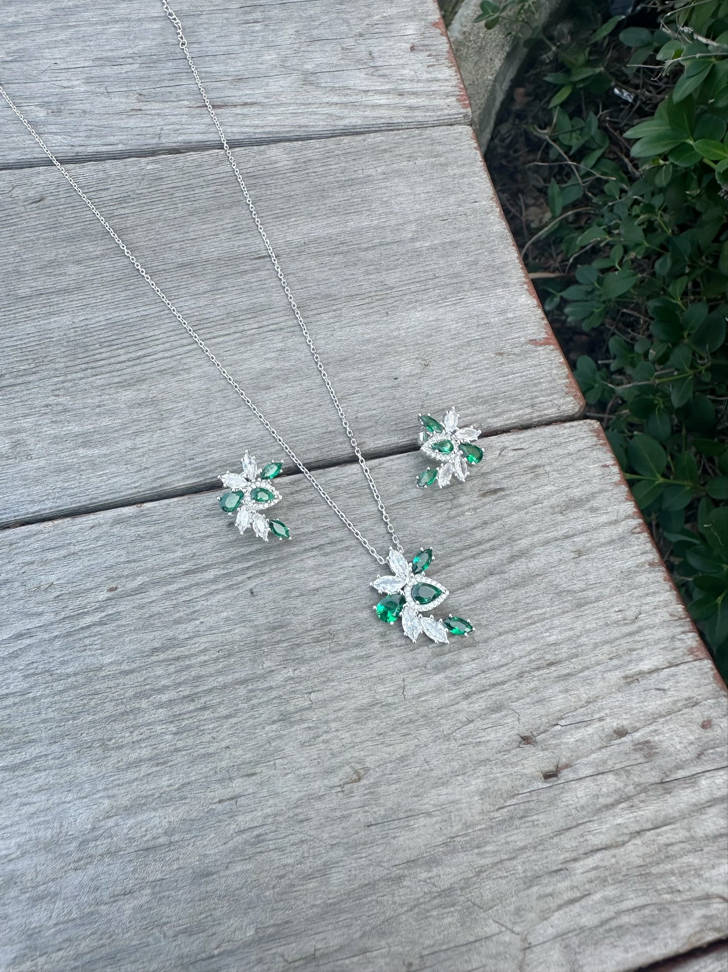 Curved Tear Drop Design Set