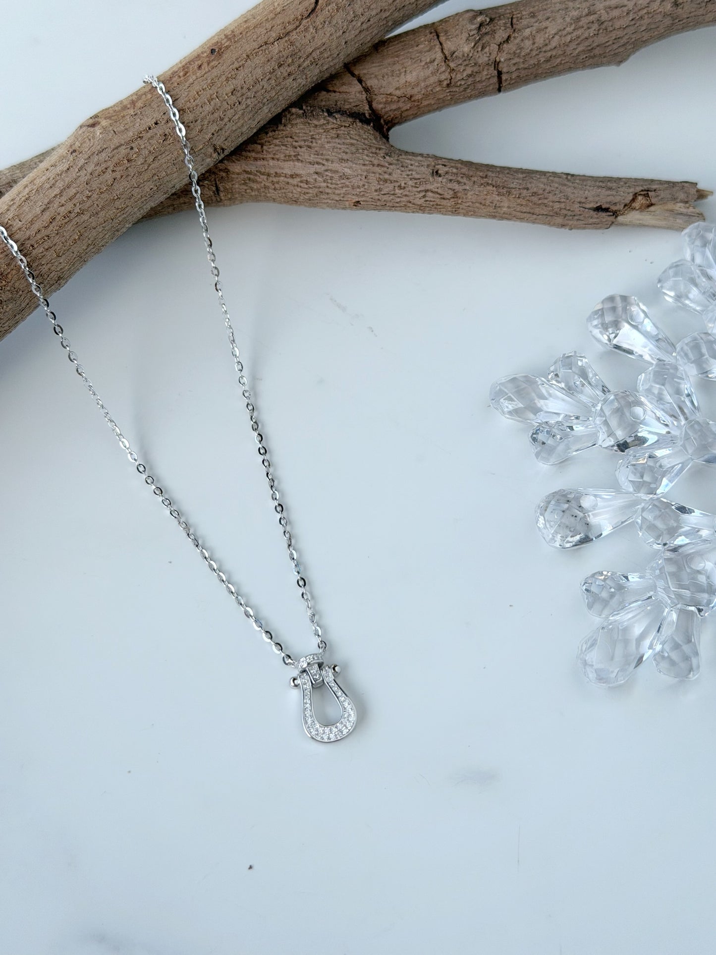 Horse Shoe Design Necklace