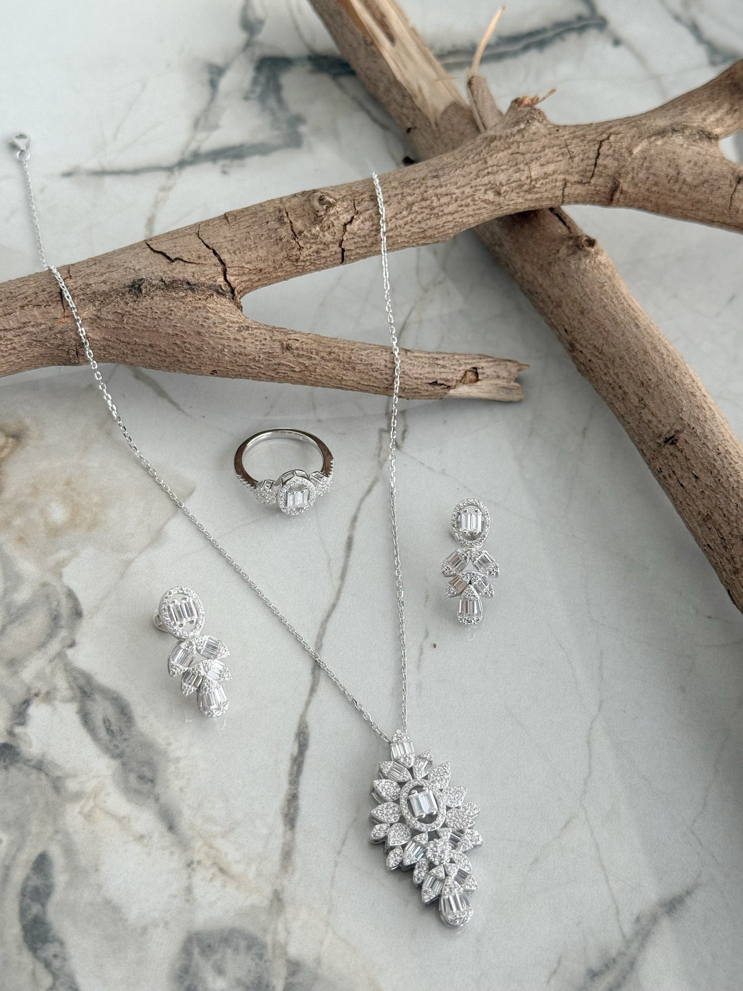 Three Pieces Wedding & Special Occasion Set Style 8