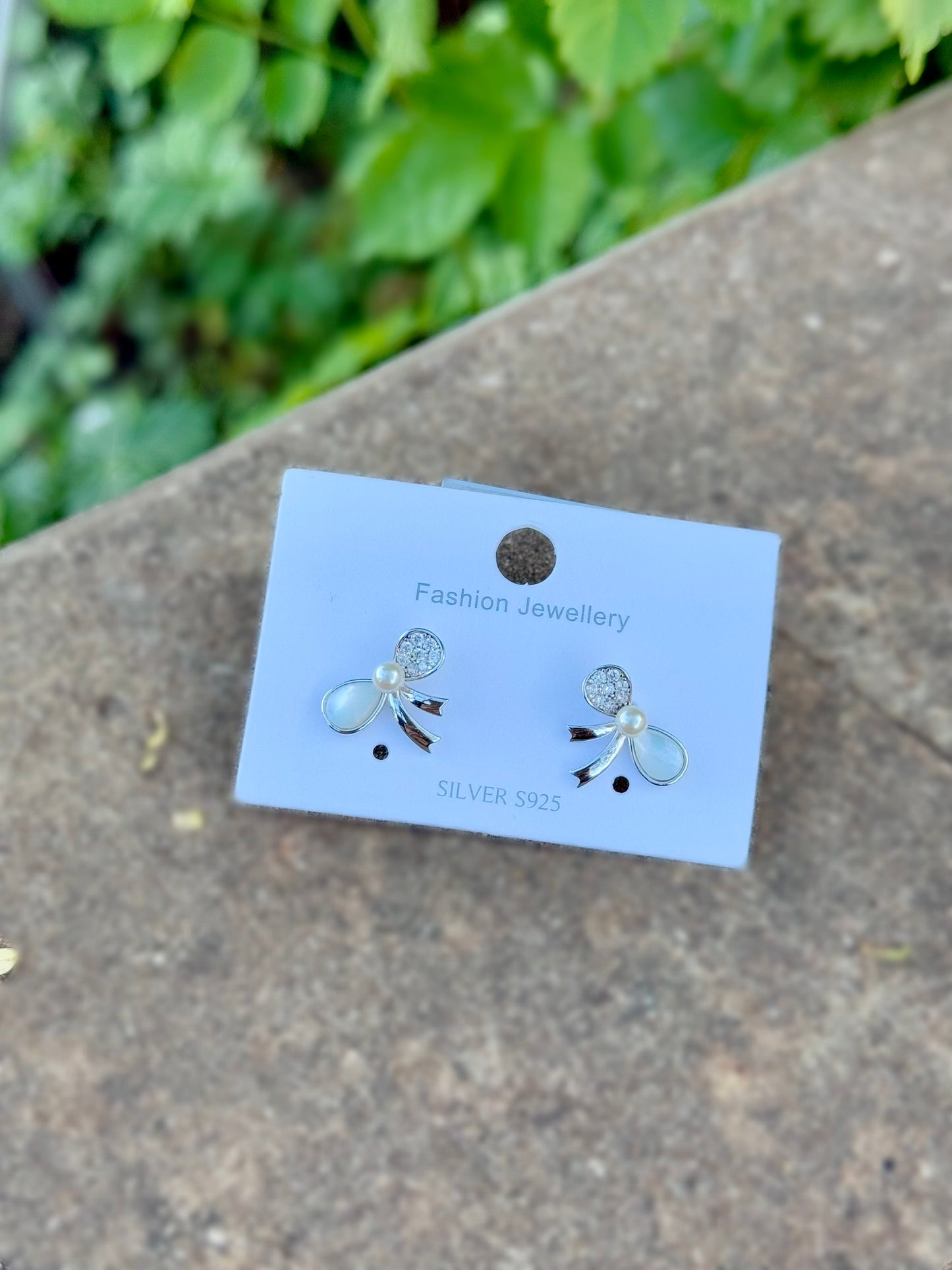 Bow Earrings Design With Small Pearls