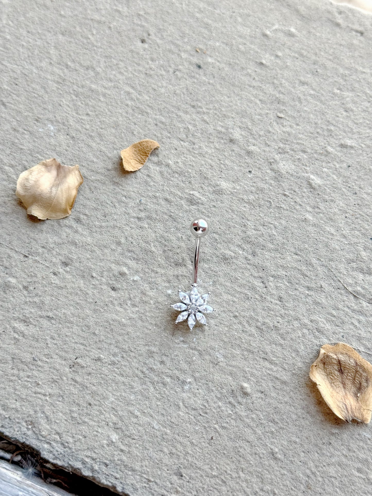 Medium Size Flower Design Belly Piercing