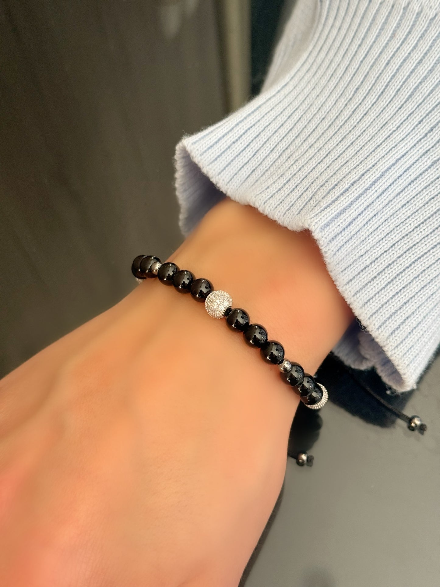 Unisex Men & Women Black Beads With Silver Balls Bracelet