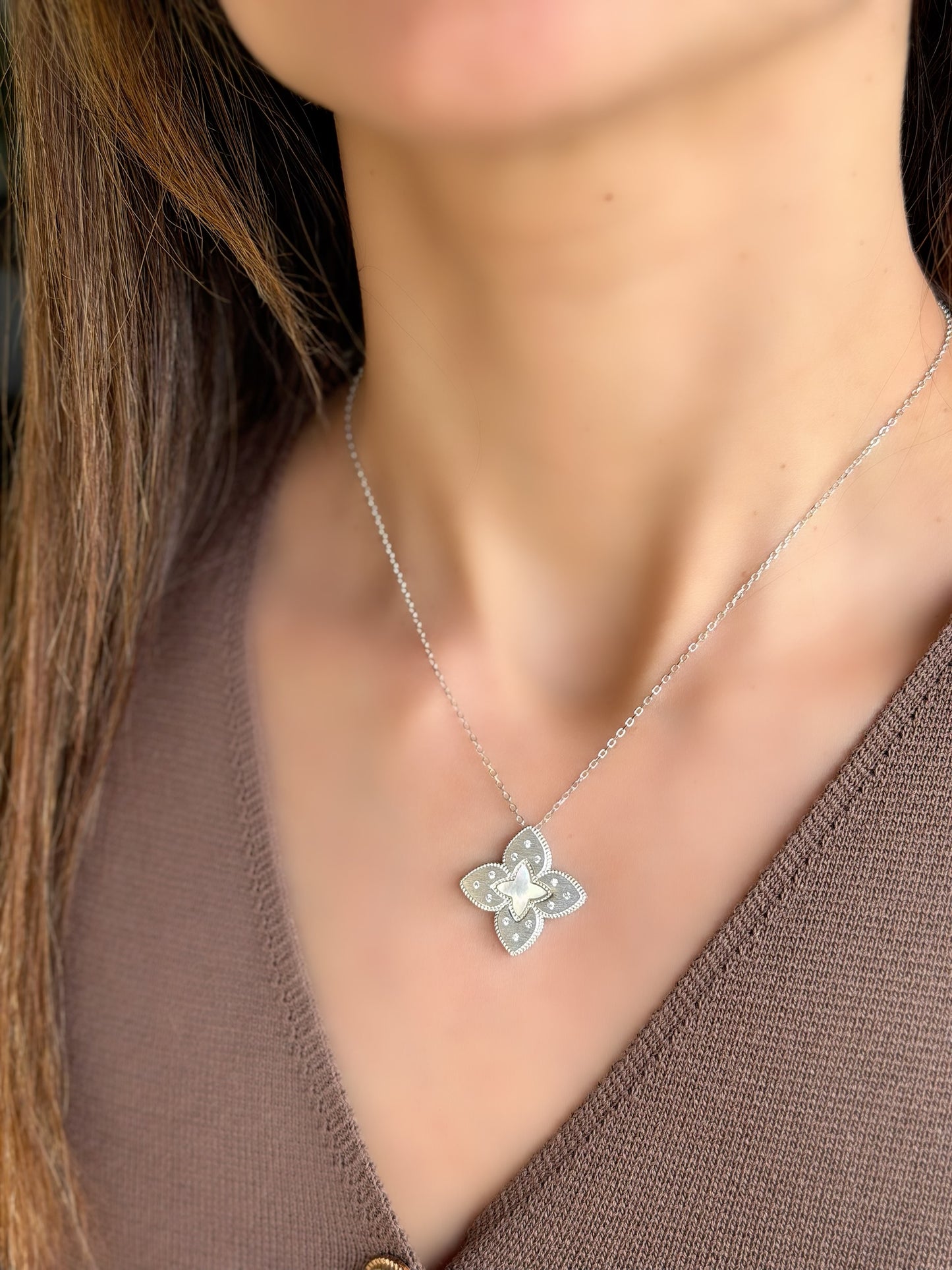 Big Flower Design Necklace