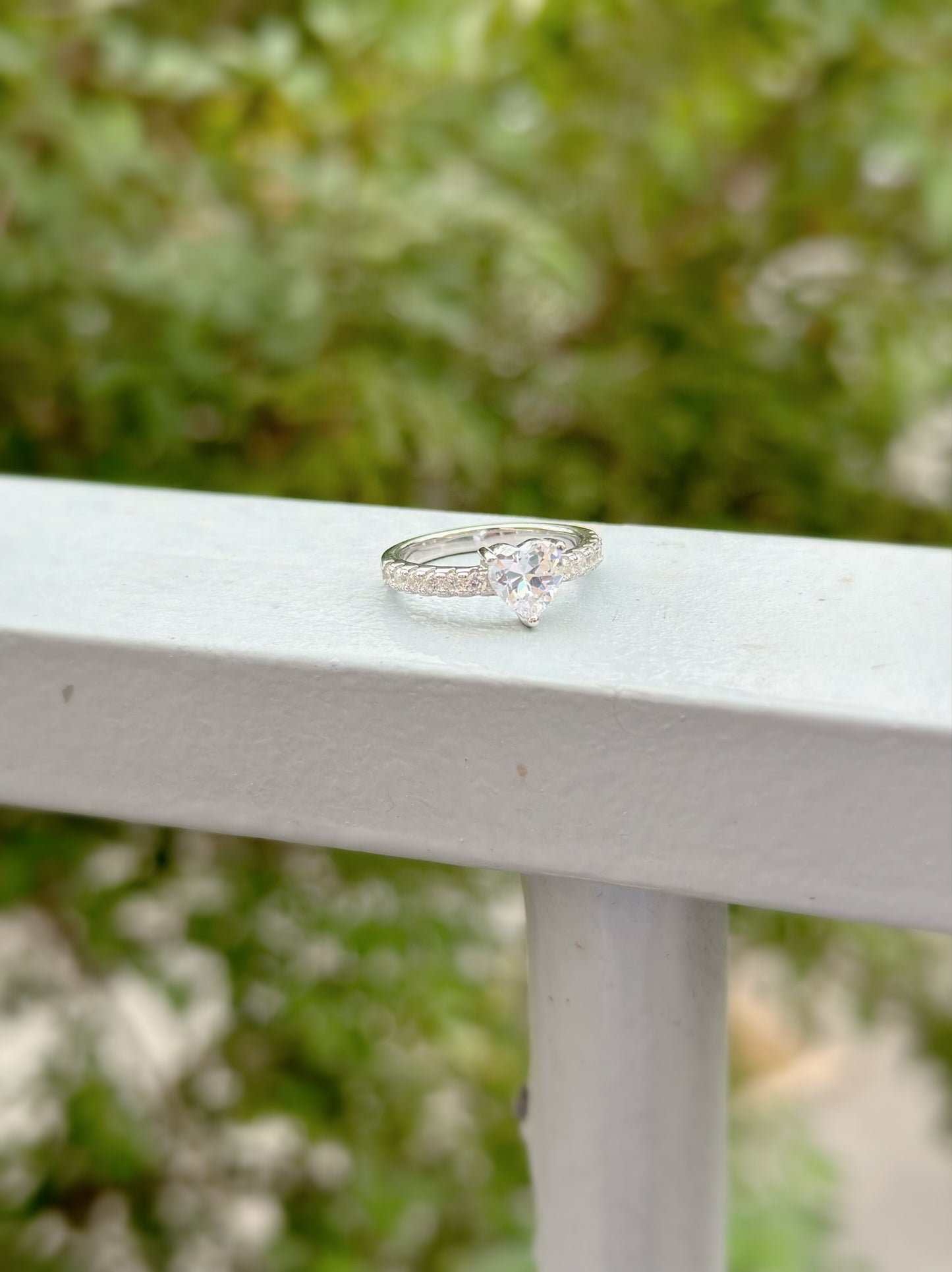 Heart Ring white Stone