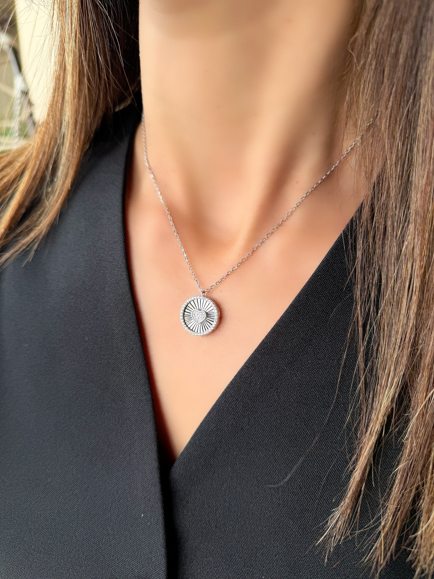 Round Design Necklace With Heart In The Middle