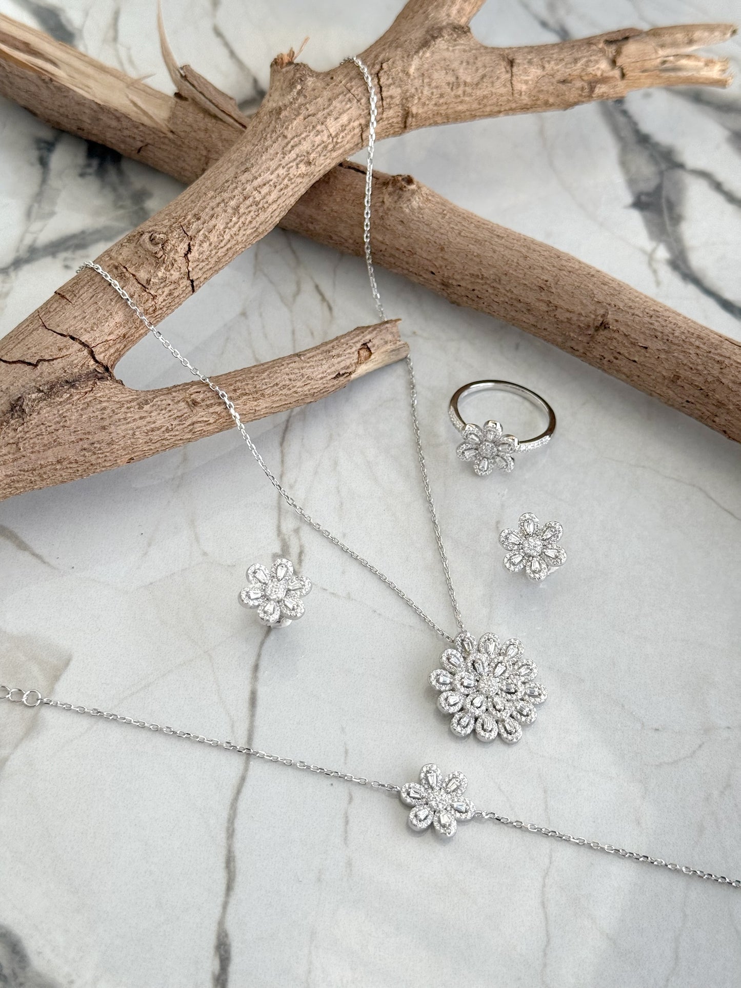 Four Pieces Wedding & Special Occasion Set Style 3