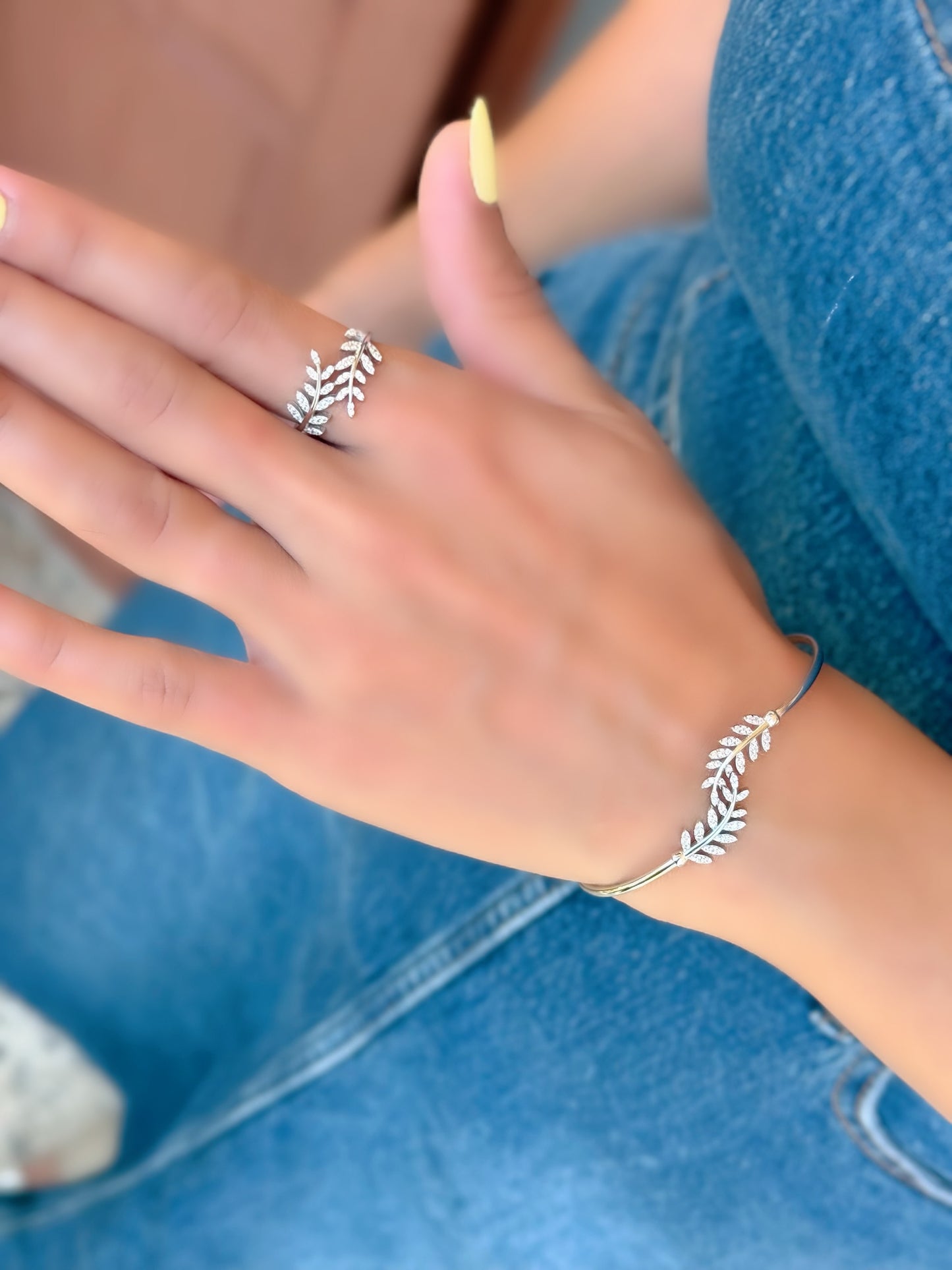 Classy & Simple Leaf Design Set