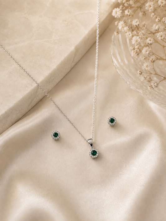 Round Stone Design Set Available In Three Colors