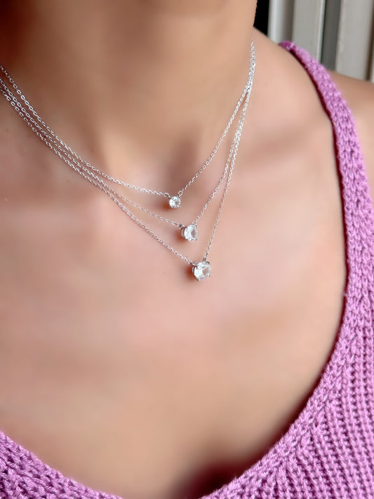 Elegant Round Stone Design Necklace
