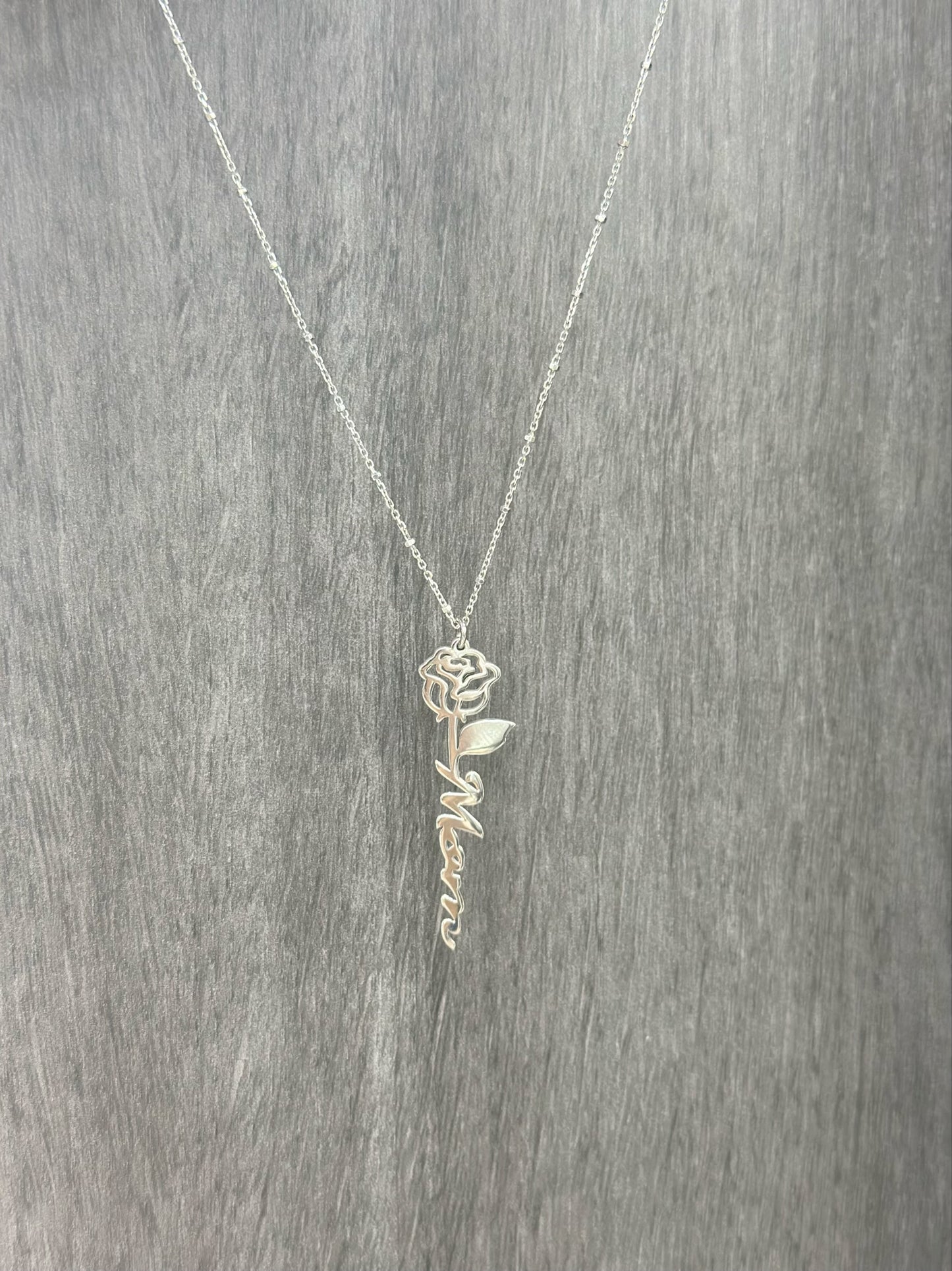 Mom Flower design Necklace