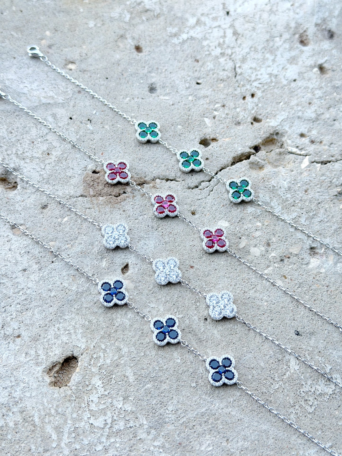 Flower Shape Design Bracelet