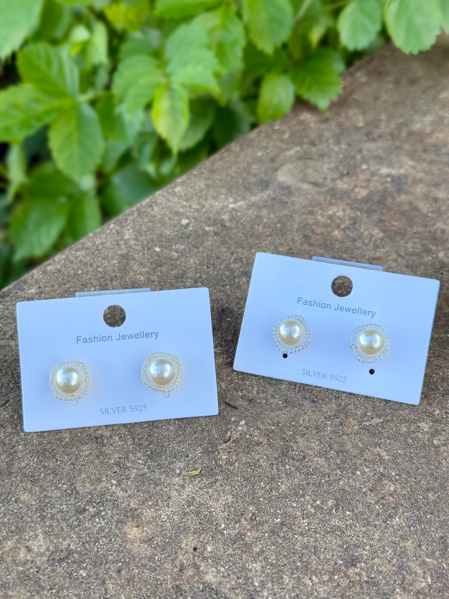 Elegant Pearl Design Earrings