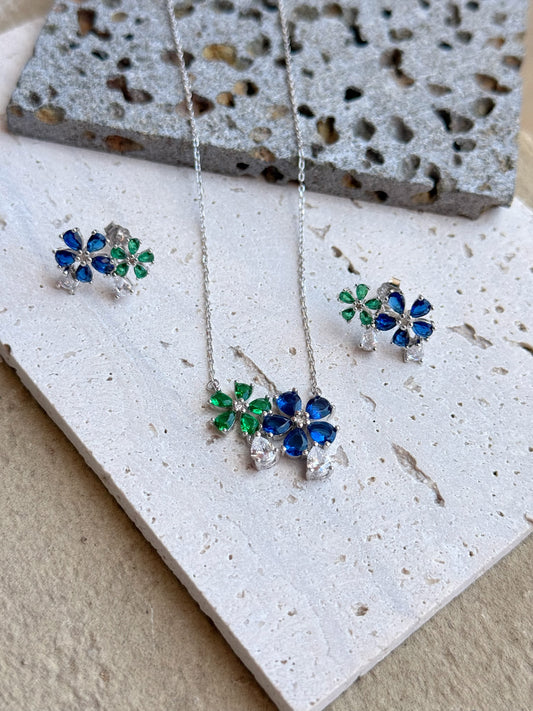 Flower Shape Set With Coloured Stone