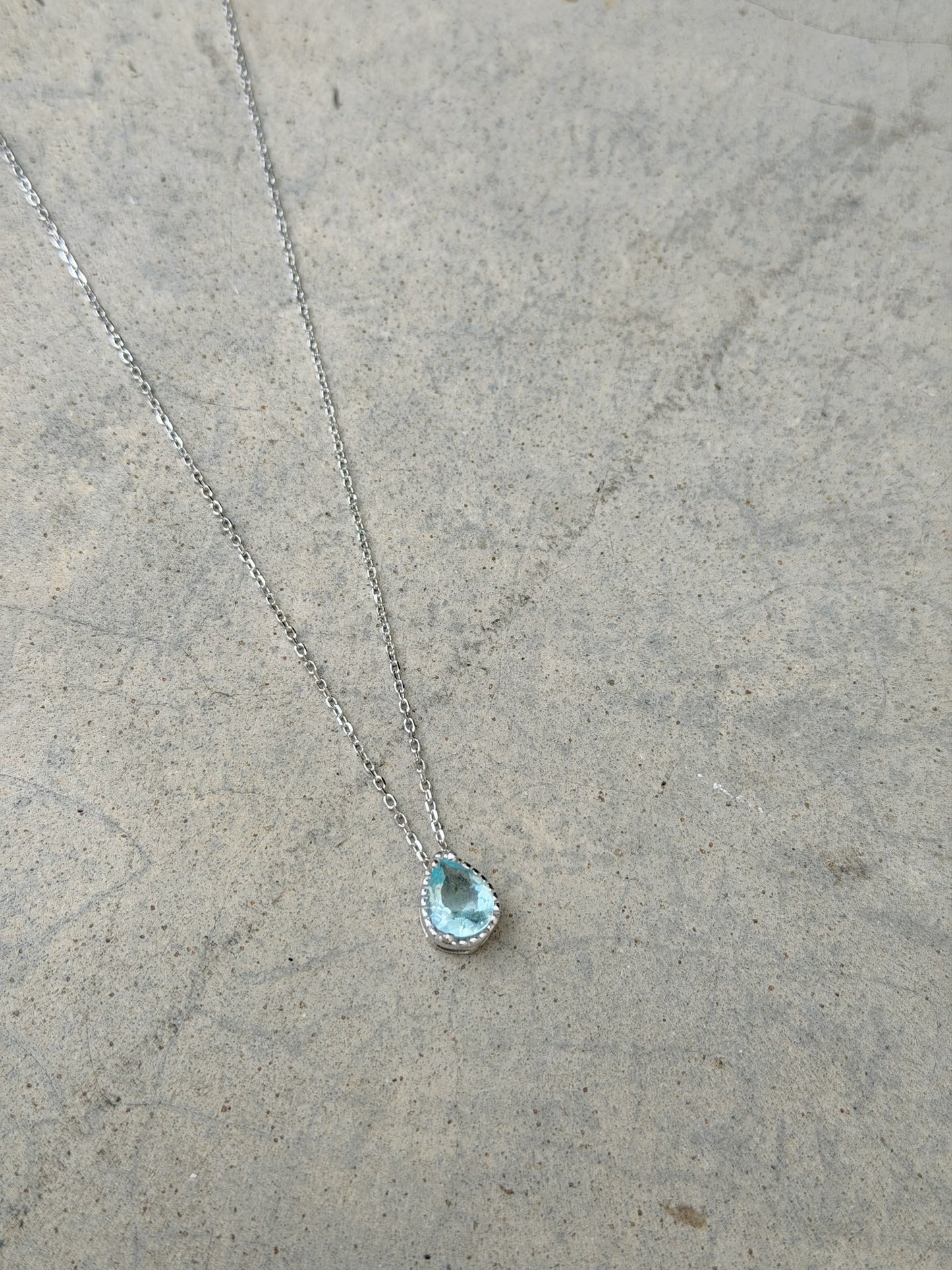 Tear Drop Necklace With Coloured Stone.
