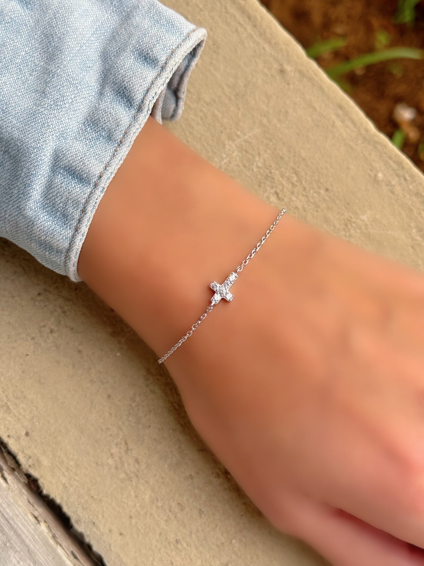 Small Cross Design Bracelet
