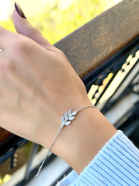 Leaf Design Bracelet