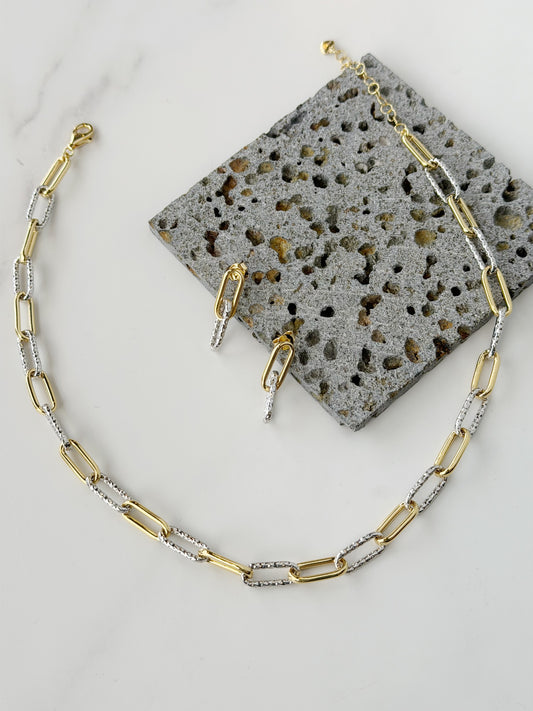 Paper Clip Design Set White & Gold Color