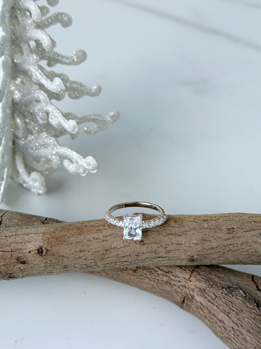 Rectangle Stone Design Ring