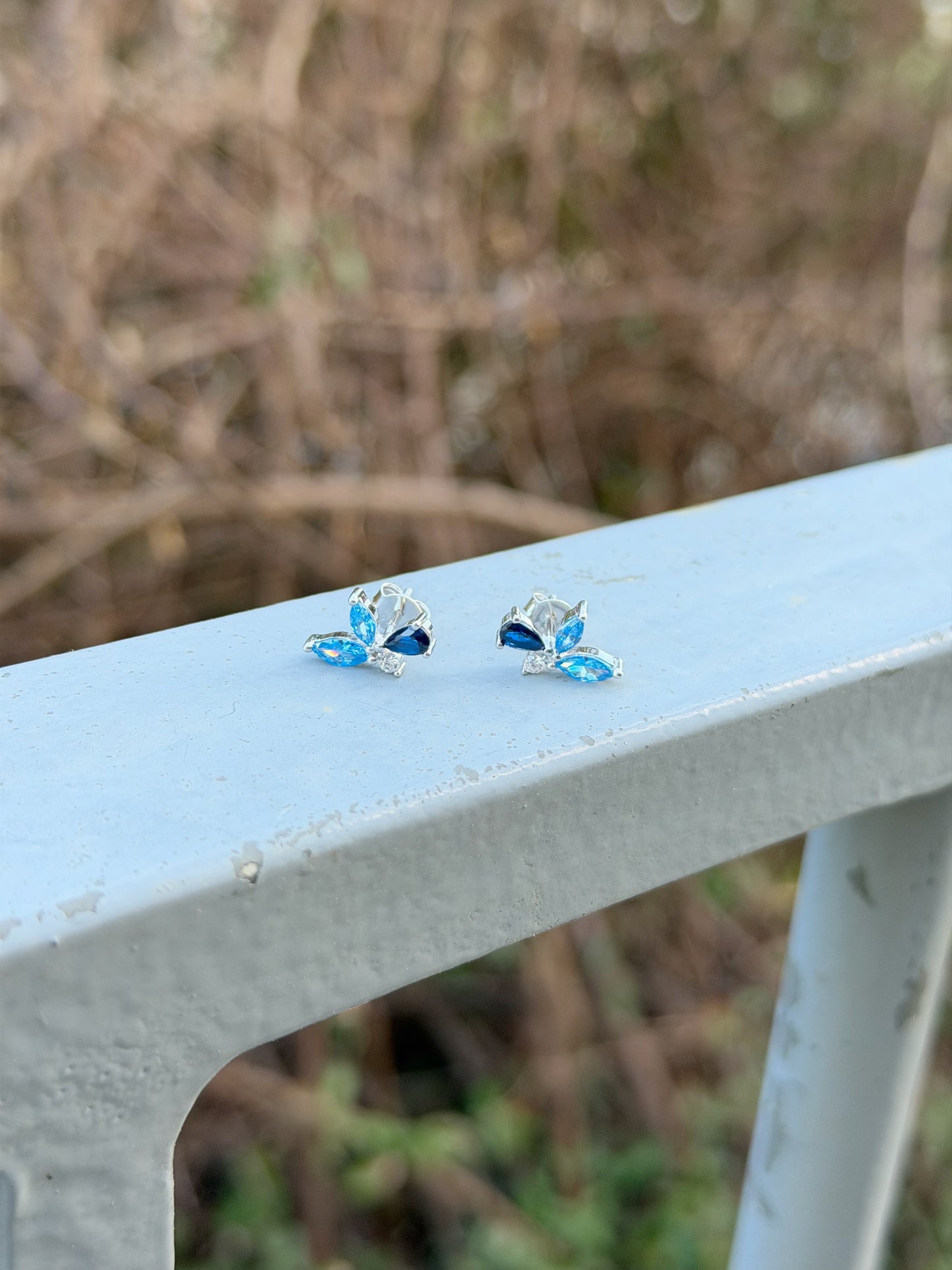 Leaf Design Earrings Blue Colors