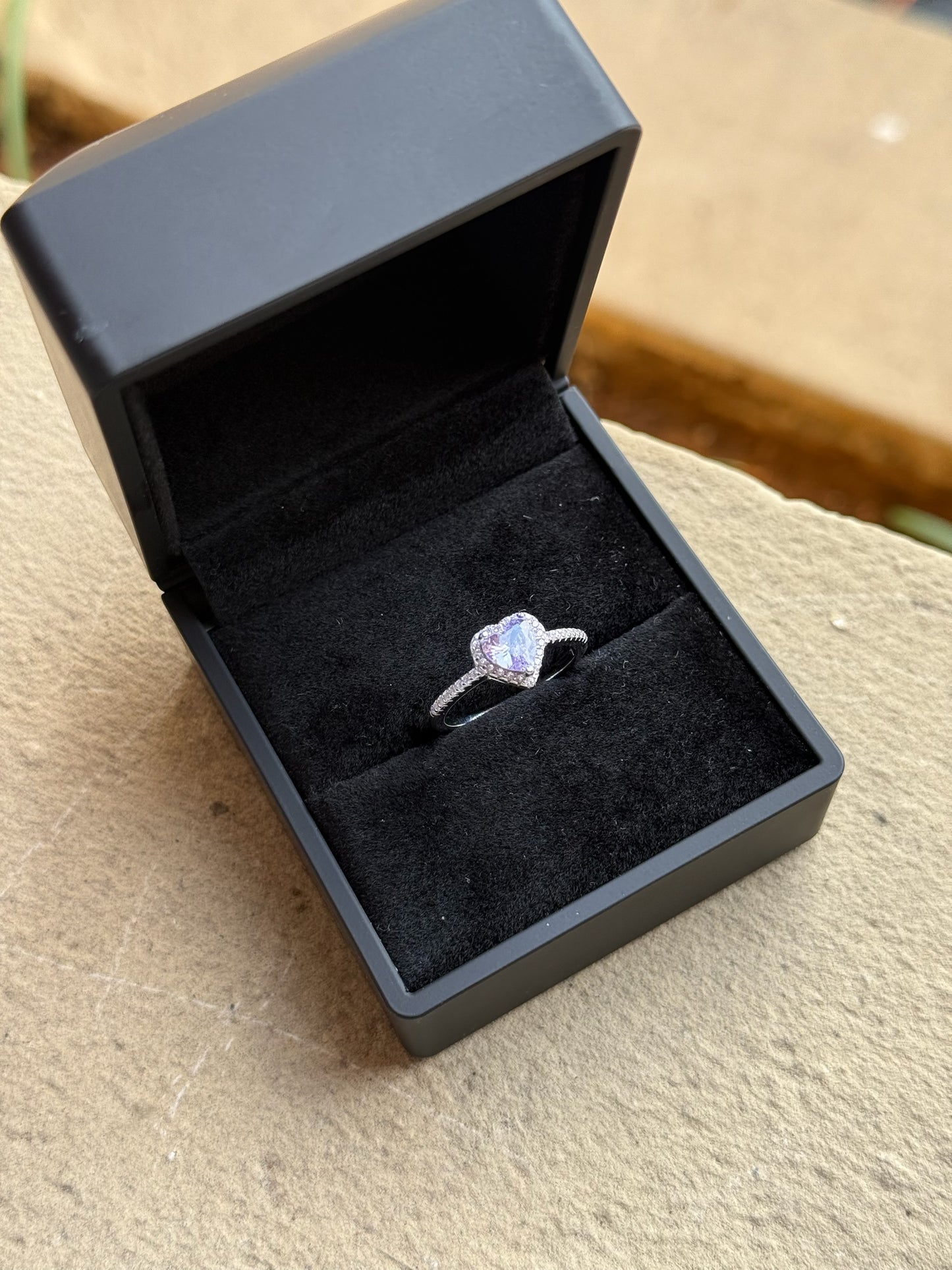 Heart Stone Ring With Led Light Box