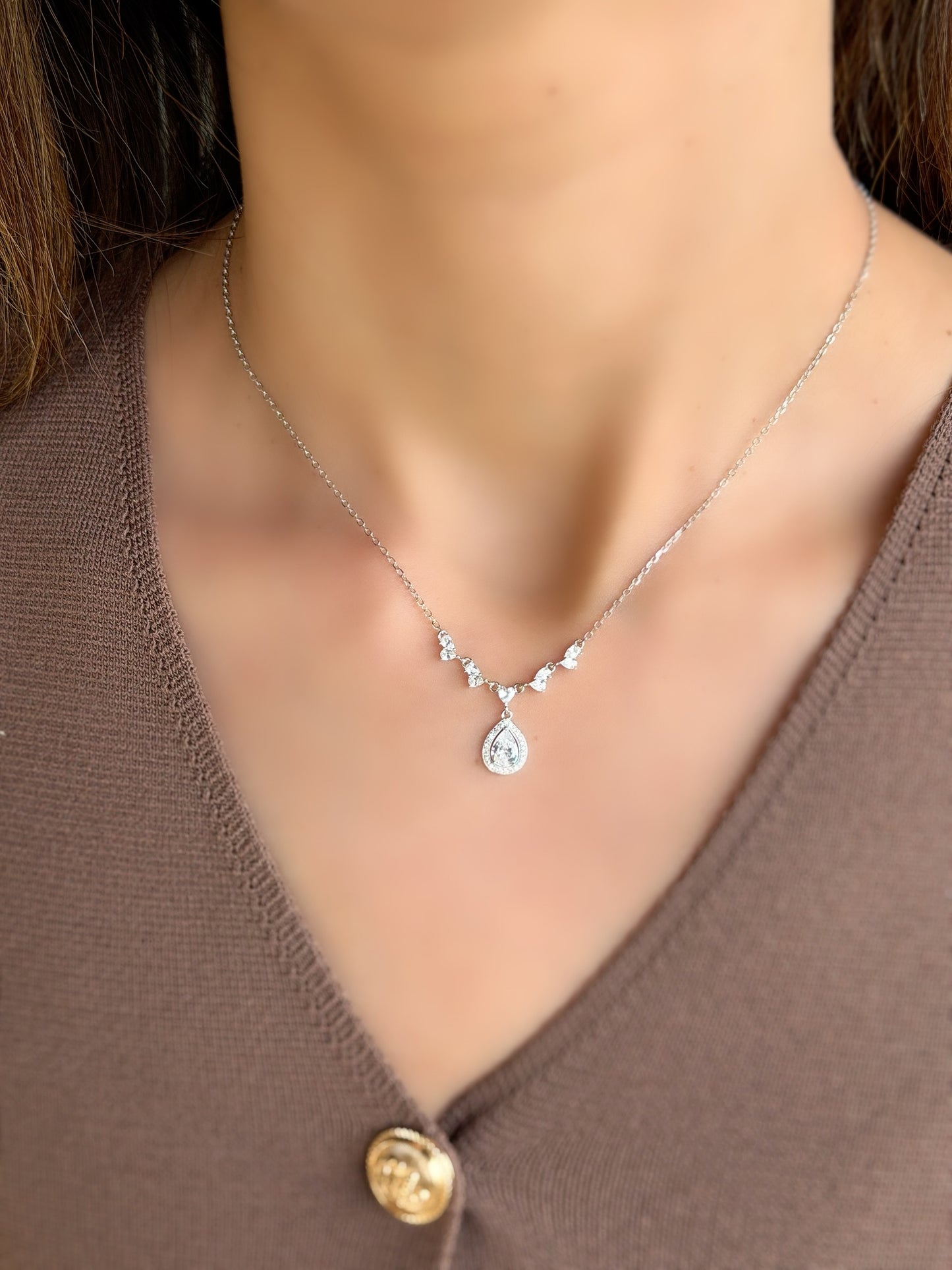 Tear Drop Design Necklace