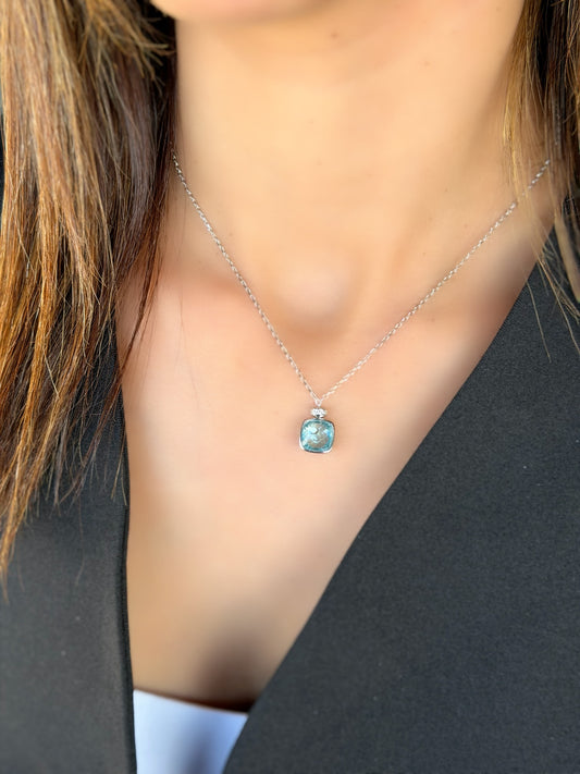 Clear Light Blue Stone Design Necklace