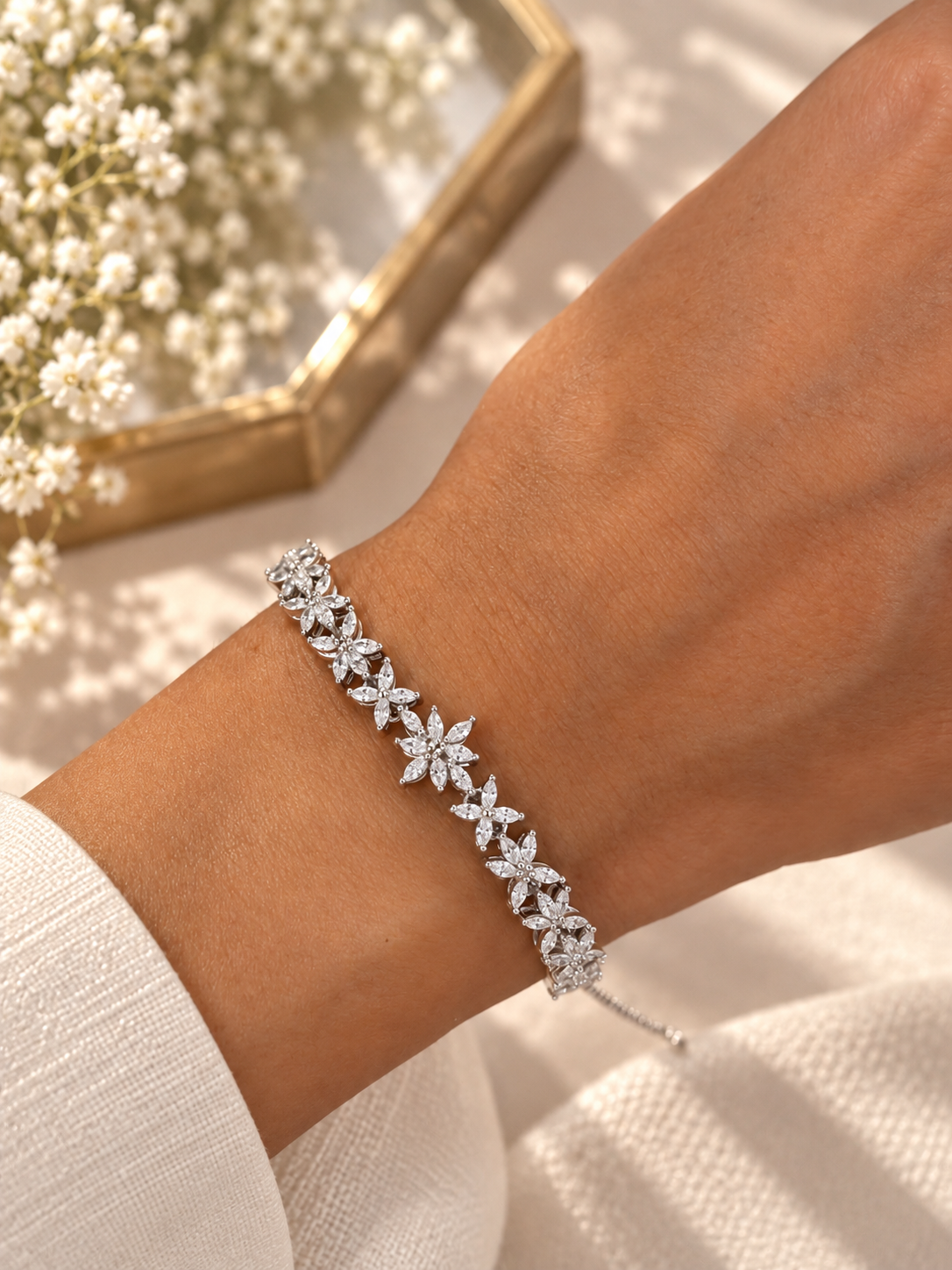 Elegant Flower Design Bracelet With Extension