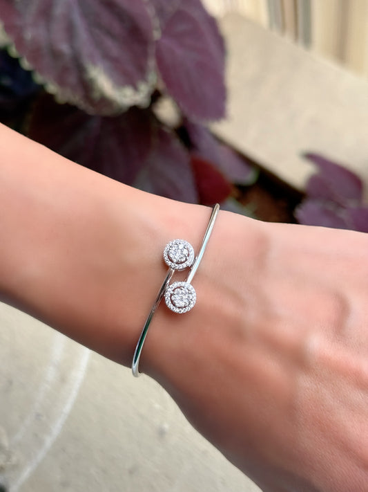 Round Stones Design Bangle Bracelet