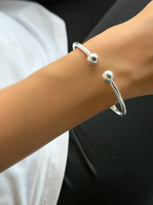 Bangle Plain Design Bracelet