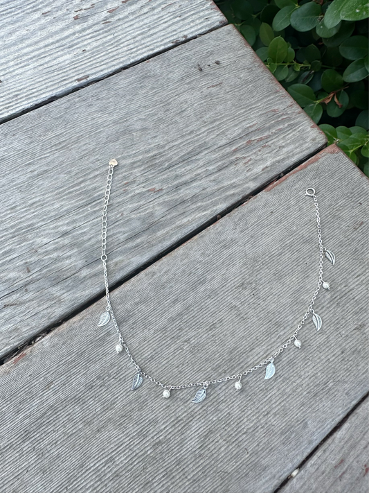 Anklet With Multiple Small Leaves & Beads