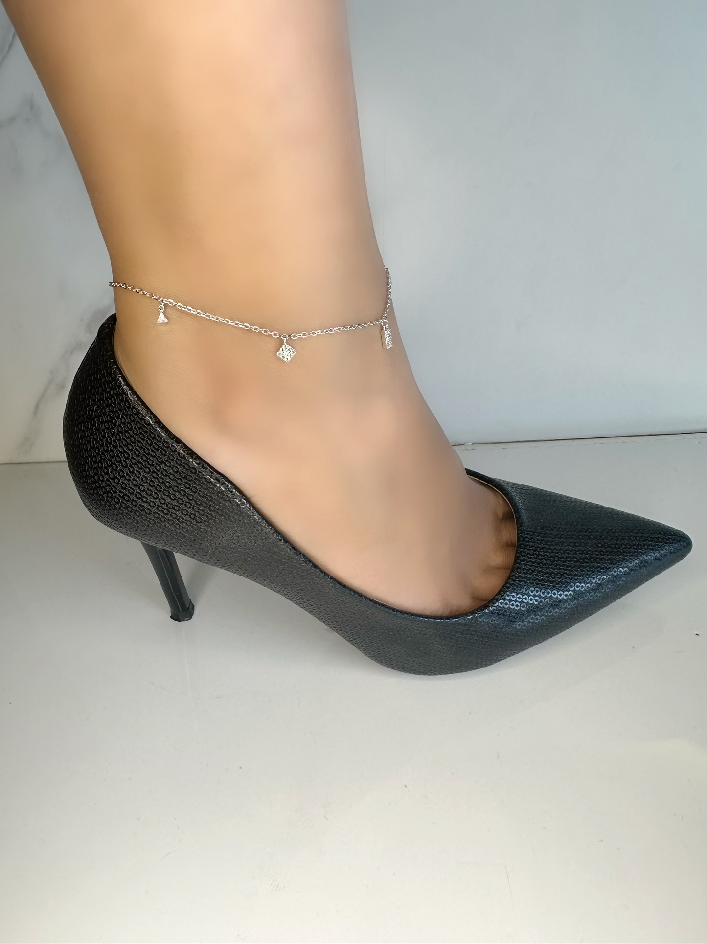 Anklet With Small Geometric Shapes