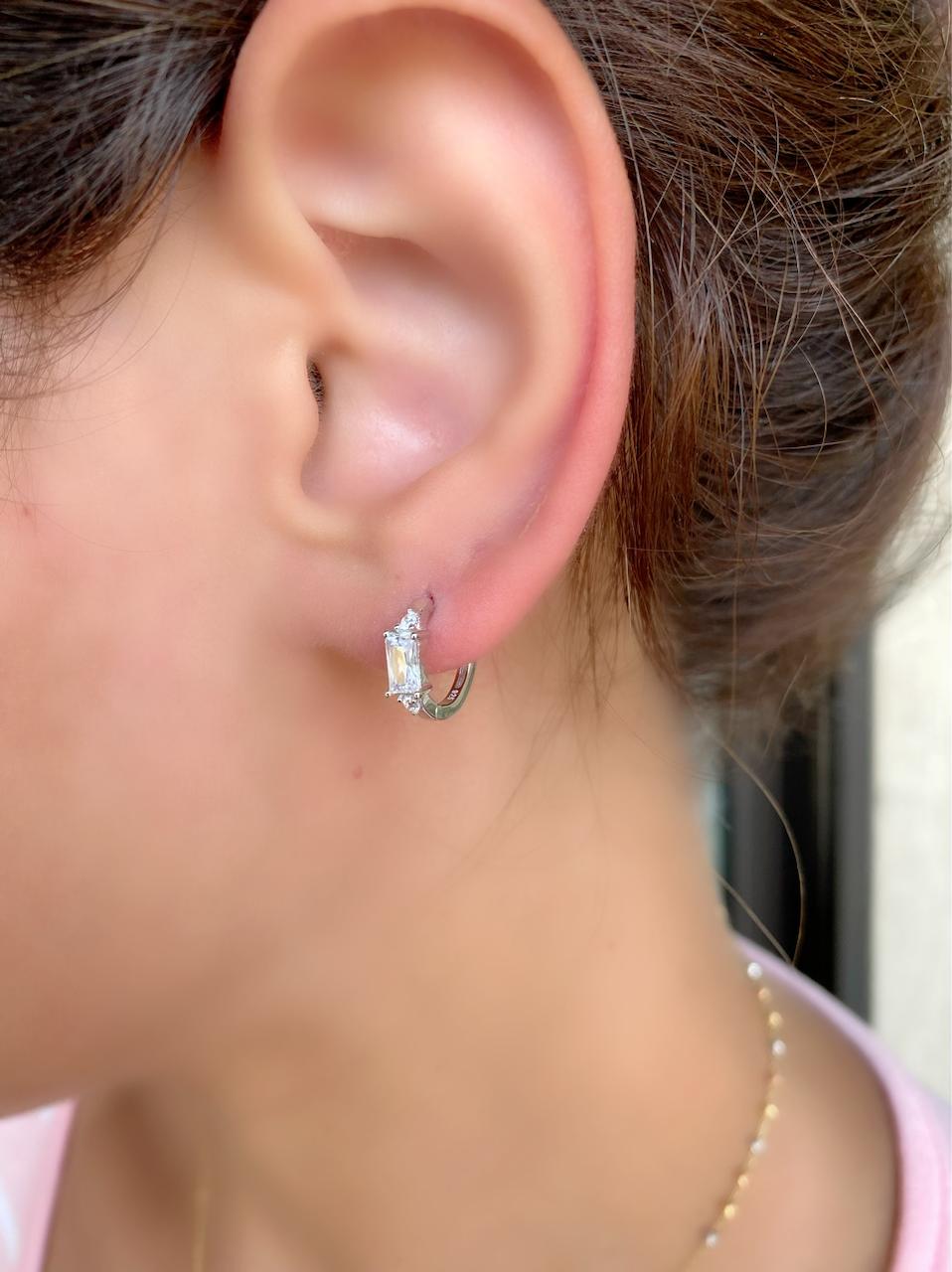 Small Hoops With Rectangle Stone